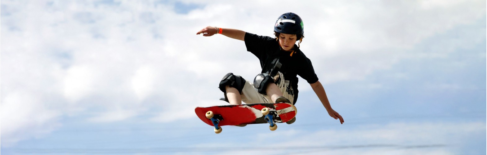 Reguli de siguranță la patinaj role, trotinete și skateboard-uri